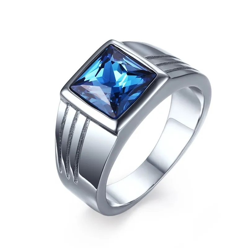 bague en argent avec saphir bleu carré